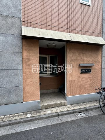 ハイツクレールのエントランス