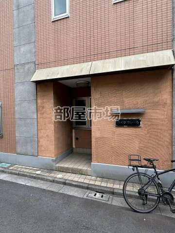 ハイツクレールのエントランス