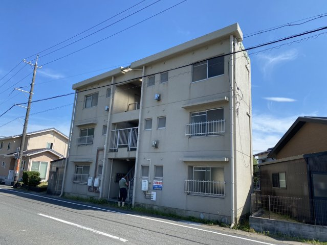 防府市大字台道の一棟マンションの外観