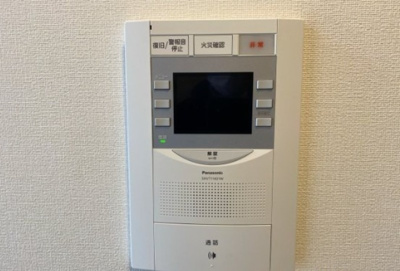 【セキュリティ】 | エスリード南堀江レジデンス | モニター付きインターホンです