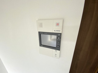 【セキュリティ】 | エスリード京橋WEST | モニター付きインターホンです