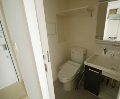 【トイレ】 | エステムコート梅田・天神橋Ⅱグラシオ | 落ち着いた色調のトイレです