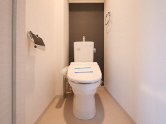 【トイレ】 | アドバンス難波南シャルム | ゆったりとした空間のトイレです