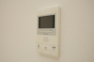 【セキュリティ】 | CITY PAL TAISHO | モニター付きインターホンです