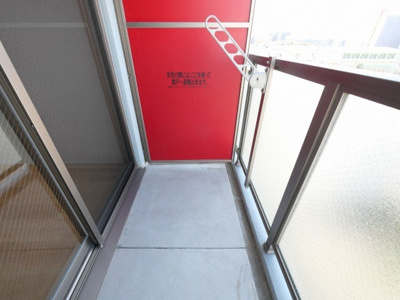【バルコニー】 | グランパシフィック戎本町 | お洗濯にも便利なバルコニー付き