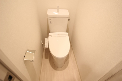 【トイレ】 | スワンズシティ塚本アクシア | 落ち着いた空間のトイレです