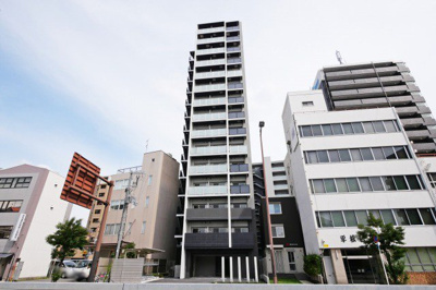 【外観】 | エスリードレジデンス大阪福島シティクロス | 外観は落ち着いています