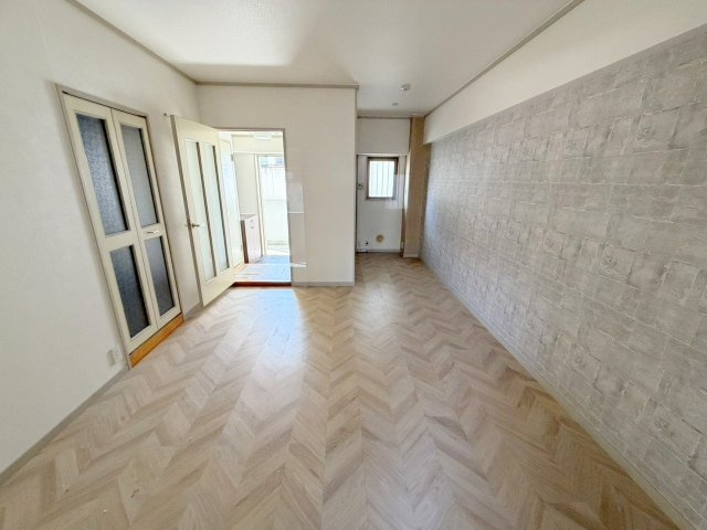 広島市西区中広町３丁目の賃貸マンションの居間・リビング