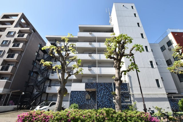【現況写真】 | ダイアパレス上池台 | 外観と前面道路　～即日のご見学可能～　お問合せはお気軽にどうぞ。
