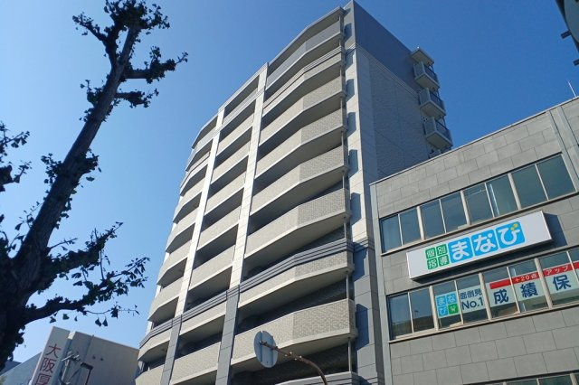 エスリード八尾本町の外観