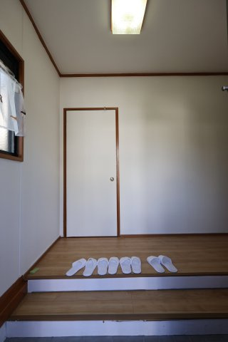 【玄関】 | 河内長野市南青葉台貸家