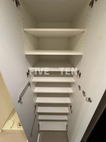 ＯＮＥ　ＲＯＯＦ　ＦＬＡＴ　ＴＳＵＫＩＳＨＩＭＡの玄関