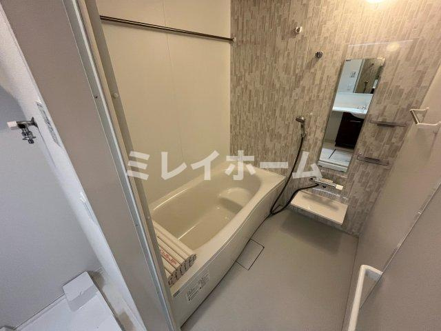 プルミエール新田の浴室