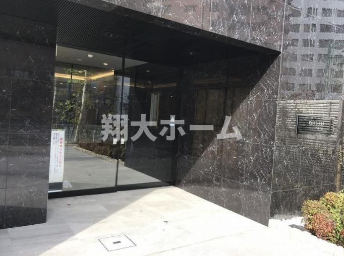 ＲＥＬＵＸＩＡ東向島のエントランス