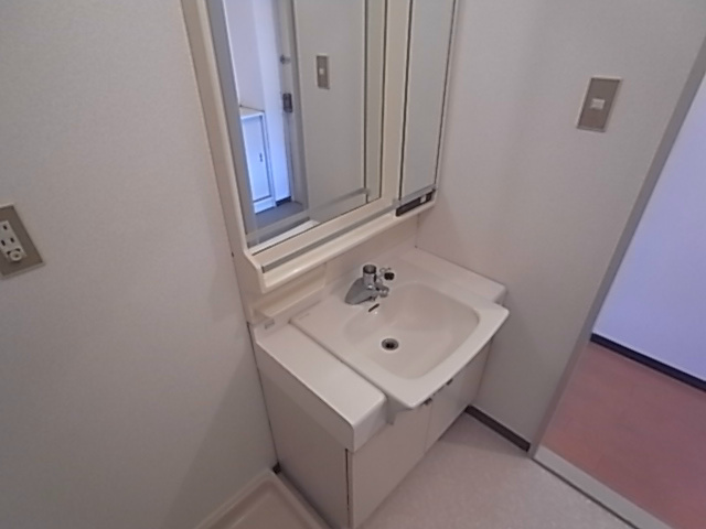 ライオンズマンション神戸元町第2の洗面所