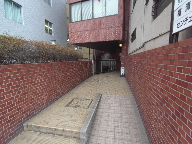 ライオンズマンション神戸元町第2のエントランス