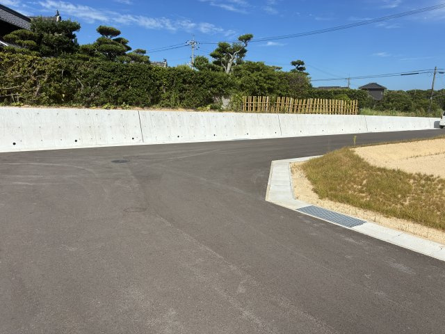 フィールズ西岐波（大沢）4号地の前面道路含む現地写真