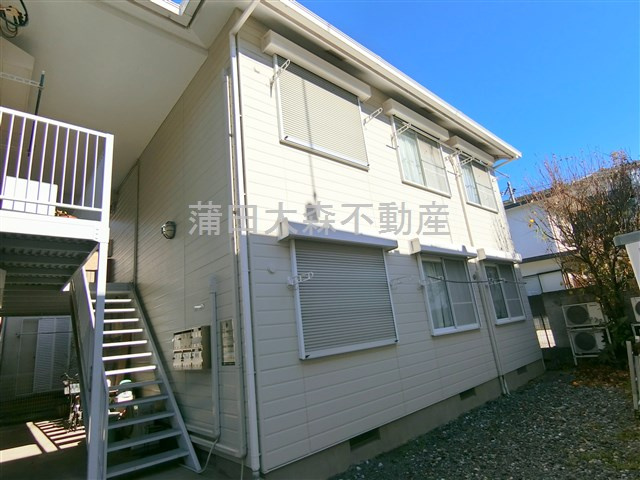 グレース山王の外観|1992年3月築　木造地上2階建て総戸数6戸
東京都大田区山王4丁目　JR京浜東北線大森駅徒歩11分