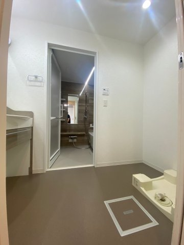 グランルクレ新栄イースト　名古屋市賃貸　仲介手数料無料の洗面所