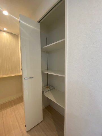 グランルクレ新栄イースト　名古屋市賃貸　仲介手数料無料の収納