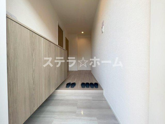 コスモハイツ新大阪2番館の玄関|きれいな玄関です