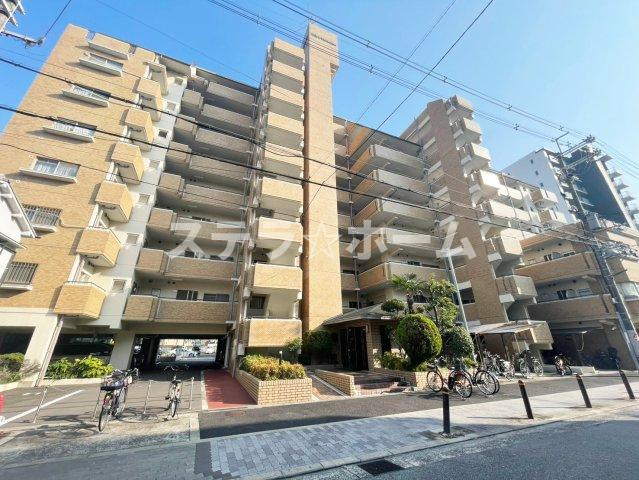 コスモハイツ新大阪2番館の外観|外はこのようになっています