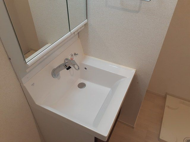 ペンディーオ ソプラ 夢見ヶ崎の洗面所