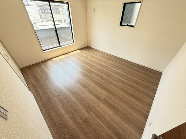 リーブルガーデン堺市東区大美野6期の洋室