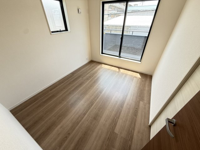 リーブルガーデン堺市東区大美野6期の洋室