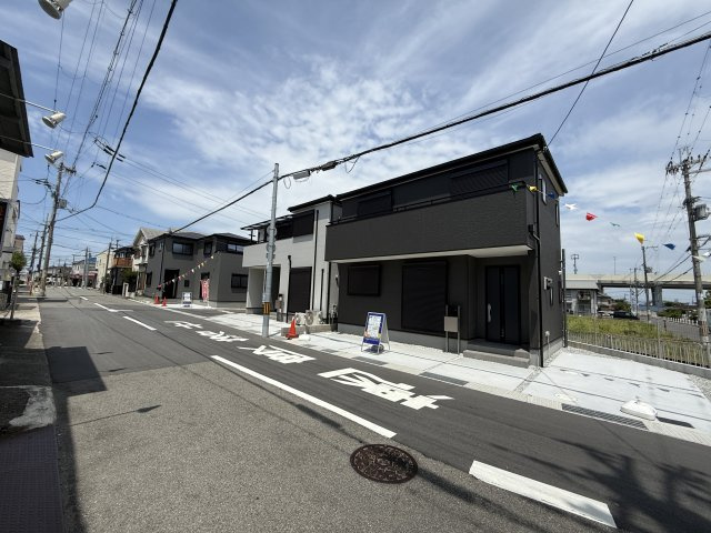 リーブルガーデン堺市東区大美野6期の前面道路含む現地写真