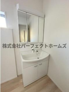 美井元町戸建　賃貸の独立洗面台|独立洗面台で身支度をすべて済ませてしまいましょう