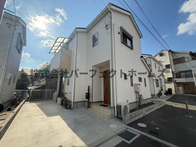 美井元町戸建　賃貸の駐車場|駐車場です