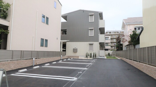【駐車場】コンフォール吹上