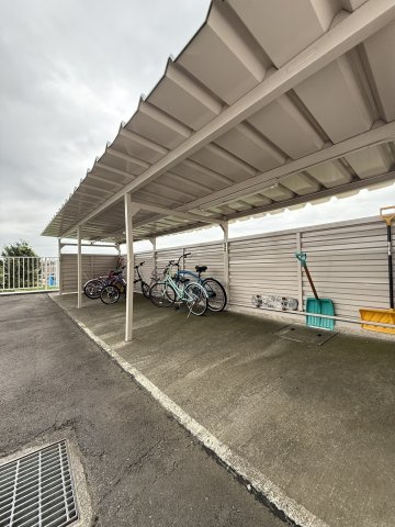 アイシティ羊ヶ丘通の駐輪場