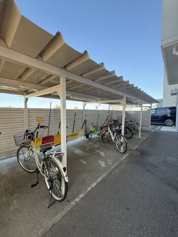 アイシティ羊ヶ丘通の駐輪場