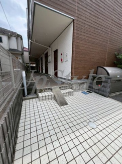 【エントランス】 | リブリ・六町