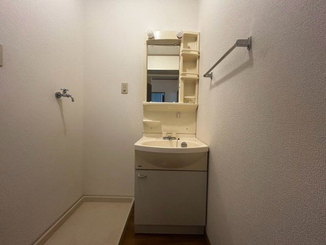 セジュール北内の洗面所