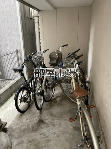 メゾンカスガのその他共用部分|駐輪場