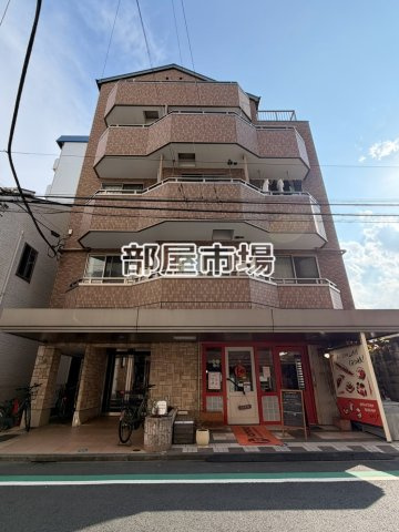 メゾンカスガの外観