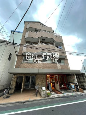 メゾンカスガの外観