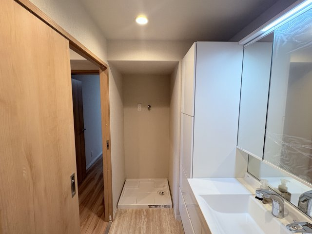 ライオンズマンション泊の玄関