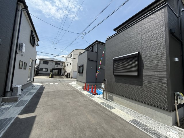 リーブルガーデン堺市東区大美野６期の前面道路含む現地写真