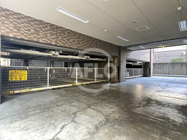 リーガル西梅田　上福島小学校区の駐車場|リーガル西梅田　駐車場