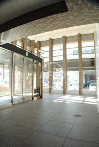 リーガル西梅田　上福島小学校区のロビー|リーガル西梅田　開放的なロビー