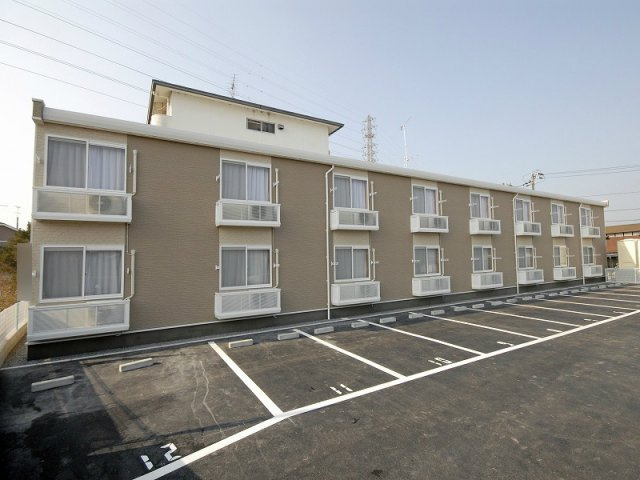 レオパレス片山の外観