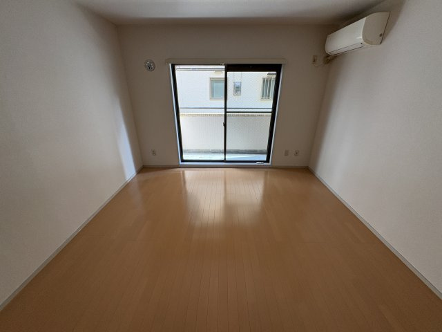 サイトーハイツの洋室