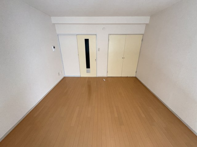 サイトーハイツの洋室