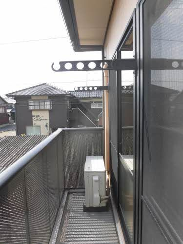 シャーメゾン中川のバルコニー