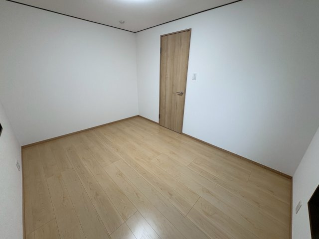 神戸市垂水区西脇１丁目　戸建の洋室