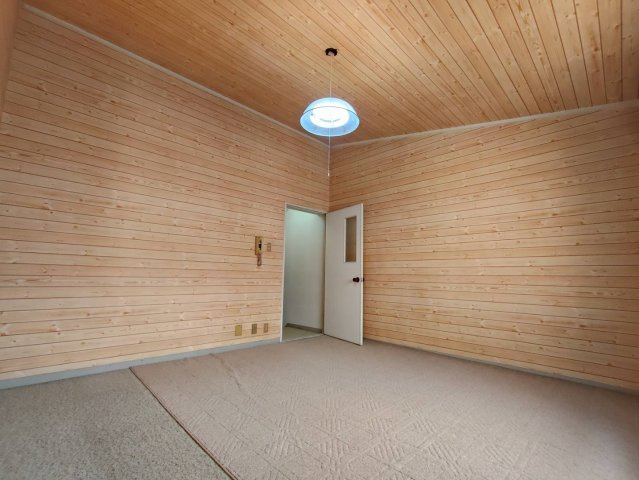 泉北赤坂台B住宅16号棟(メゾネット1～2F)の洋室